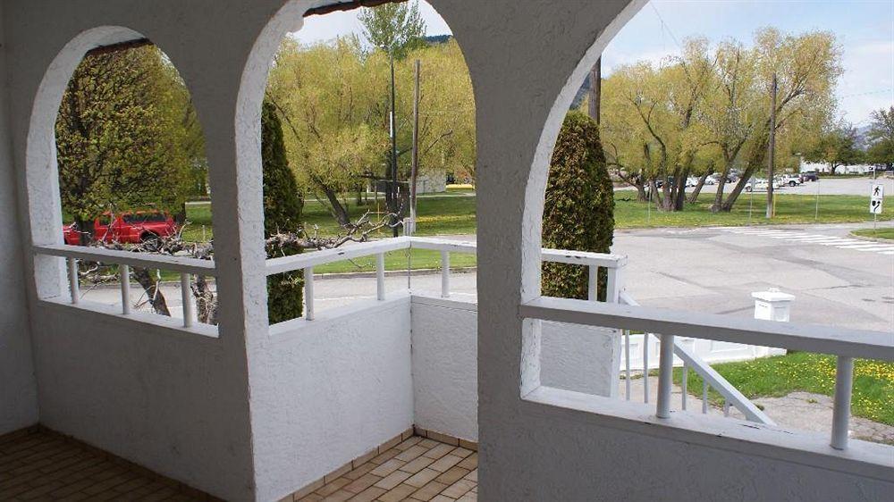 Riverside Motel Penticton Esterno foto